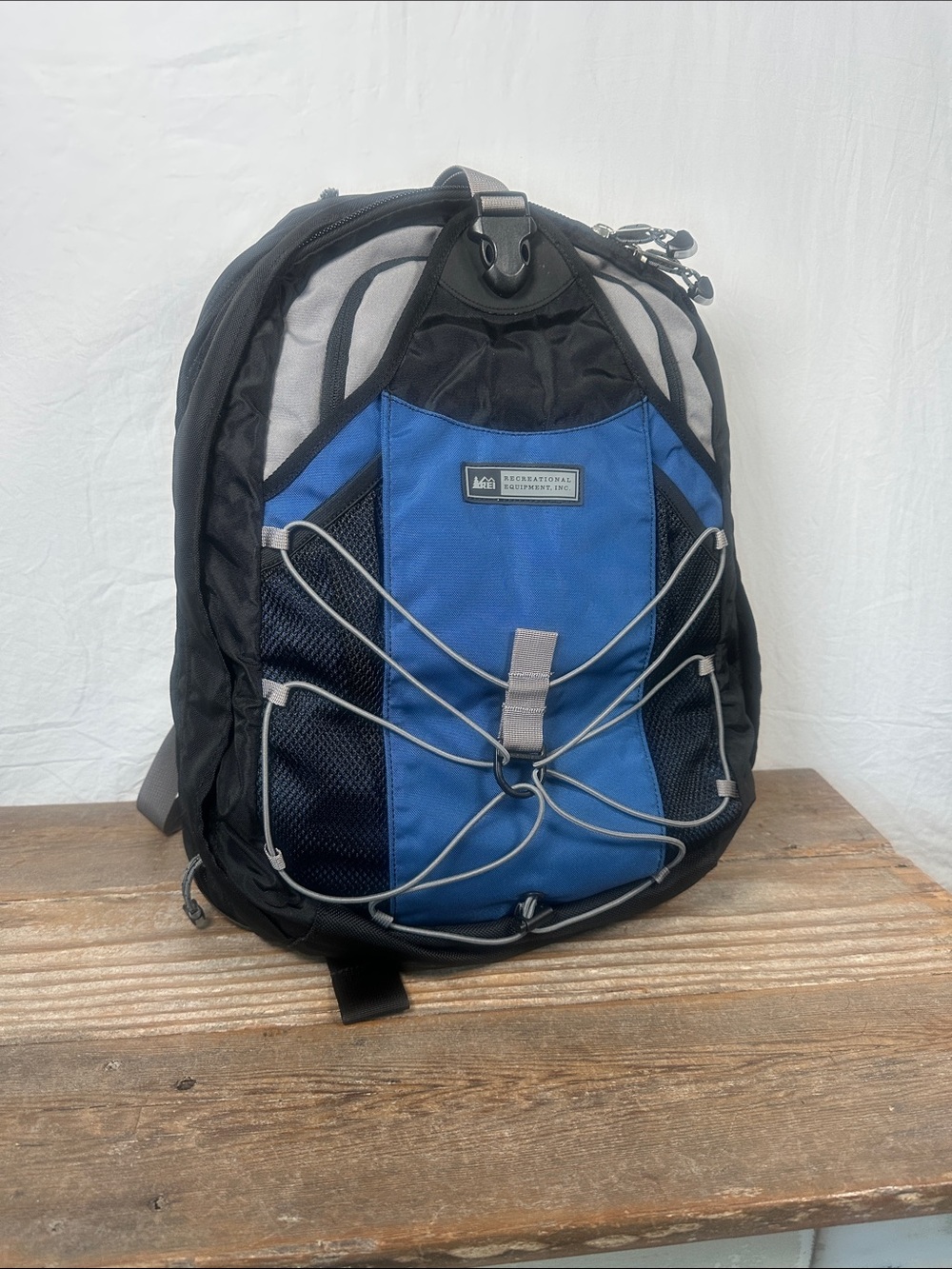REI Blue and Black Daypack with Elastic Front Cord